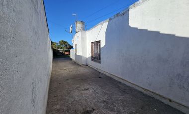 Venta Casa de 3 Amb a una cuadra del Mar lote 300m