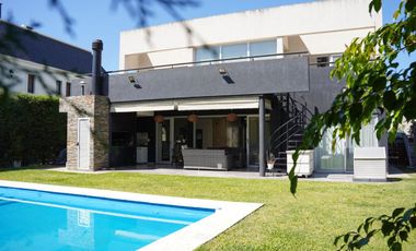EXCELENTE CASA EN VENTA - NUEVO QUILMES