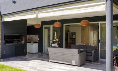 EXCELENTE CASA EN VENTA - NUEVO QUILMES