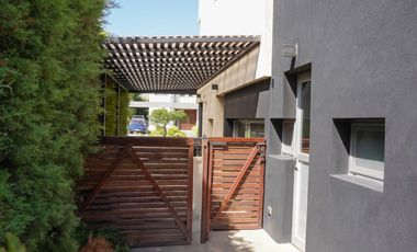 EXCELENTE CASA EN VENTA - NUEVO QUILMES