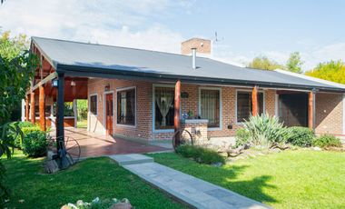 CASA EN VENTA 3 AMBIENTES ALEJANDRO KORN
