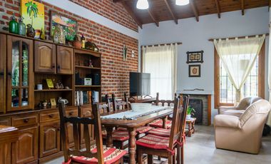 CASA EN VENTA 3 AMBIENTES ALEJANDRO KORN