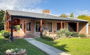 CASA EN VENTA 3 AMBIENTES ALEJANDRO KORN