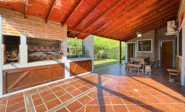 CASA EN VENTA 3 AMBIENTES ALEJANDRO KORN