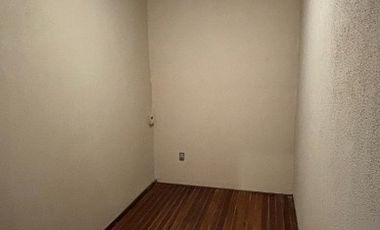 Departamento Tipo Casa en alquiler en Avellaneda Oeste