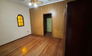 Departamento Tipo Casa en alquiler en Avellaneda Oeste