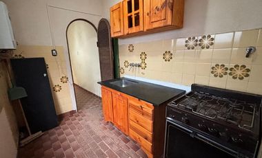Departamento Tipo Casa en alquiler en Avellaneda Oeste