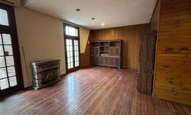 Departamento Tipo Casa en alquiler en Avellaneda Oeste