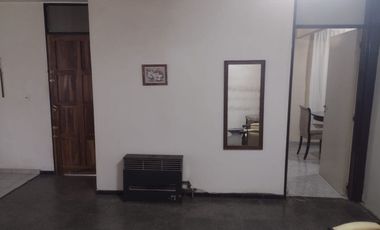 CASA EN VENTA - B° PRIMERO 13 DICIEMBRE- LUJAN