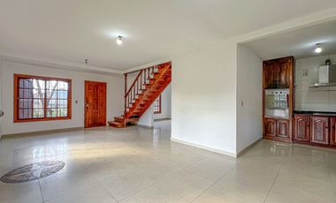 Venta Casa 4 amb en Acantilados a metros del mar