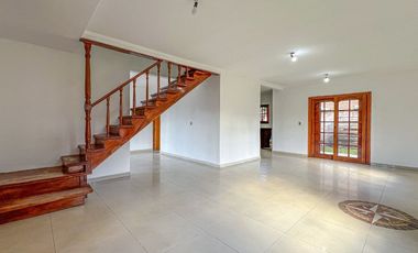 Venta Casa 4 amb en Acantilados a metros del mar