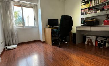 VENTA HERMOSO  DEPARTAMENTO 4 AMBIENTES EN MORÓN