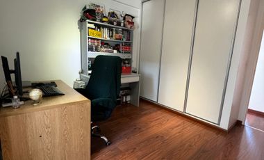 VENTA HERMOSO  DEPARTAMENTO 4 AMBIENTES EN MORÓN