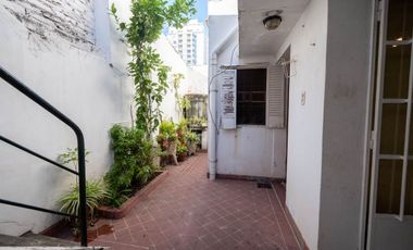 VENTA CASA DE 4 DORMITORIOS Y COCHERA DOBLE