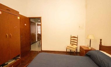 VENTA CASA DE 4 DORMITORIOS Y COCHERA DOBLE