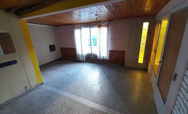 VENTA DE COMPLEJO - IDEAL PARA EMPRENDIMIENTO