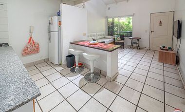 2 AMBIENTES EN DUPLEX CONDOMINIO EN PILAR AMOBLADO