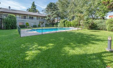 2 AMBIENTES EN DUPLEX CONDOMINIO EN PILAR AMOBLADO