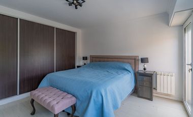 Venta casa 6 ambientes con piscina parque cochera