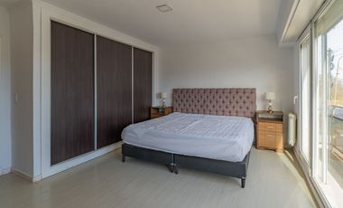 Venta casa 6 ambientes con piscina parque cochera