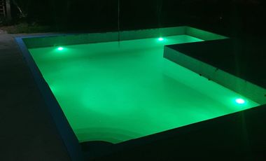 Venta casa 6 ambientes con piscina parque cochera