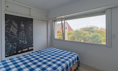 Venta casa 6 ambientes con piscina parque cochera