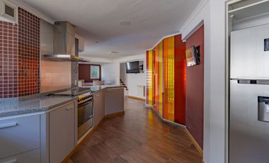 Venta casa 6 ambientes con piscina parque cochera
