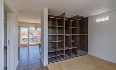 Venta casa 6 ambientes con piscina parque cochera