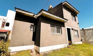 CASA CON DPTO ZONA PUNTA MOGOTES