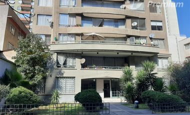 Departamento en Venta en Cerca de metro Santa Lucía y metro Universidad Católica