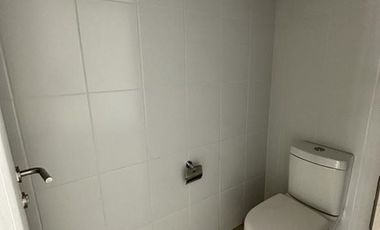 Oficina en Venta en Colombia con Avenida Cardenal Carlos Oviedo Cavada.