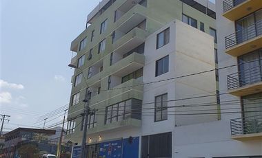 Oficina en Venta en Colombia con Avenida Cardenal Carlos Oviedo Cavada.