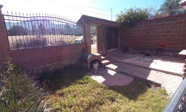 VENTA DE HERMOSA CASA CONSTRUIDA DE PURO SILLAR, A SOLO 7 MINUTOS EN AUTO DEL CENTRO