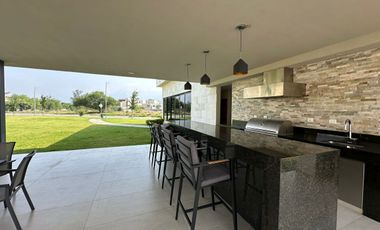 CASA EN VENTA EN LAS ESMERALDAS LOS CRISTALES CARRETERA NACIONAL