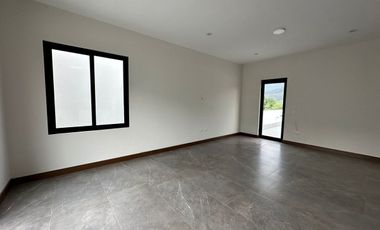 CASA EN VENTA EN LAS ESMERALDAS LOS CRISTALES CARRETERA NACIONAL