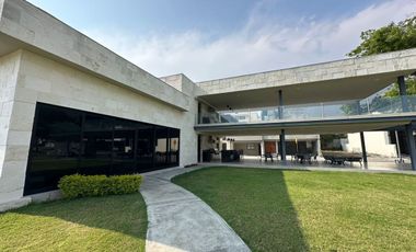 CASA EN VENTA EN LAS ESMERALDAS LOS CRISTALES CARRETERA NACIONAL