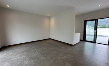 CASA EN VENTA EN LAS ESMERALDAS LOS CRISTALES CARRETERA NACIONAL
