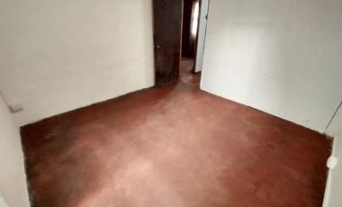 PROPIEDAD CERCANA A METRO BLANQUEADO