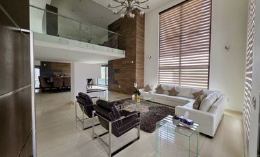 Residencia en Venta en el Mesón Calimaya