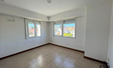 Casa - Los Troncos