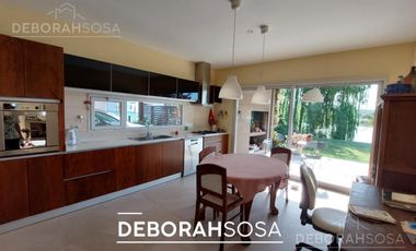 Casa en  Alquiler- El Canton- Zona Norte-a la laguna-6 ambientes