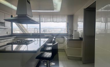 Frondoso I Departamento en renta en Lomas de las Palmas