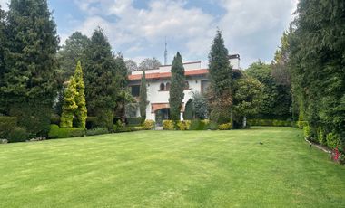 Casa en renta en Club de Golf los Encinos