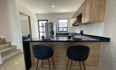 Casa en venta con recámara en planta baja en Ciudad Meseta