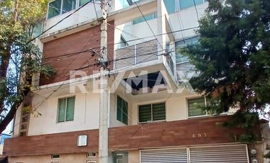 Casa en renta en condominio - (3)