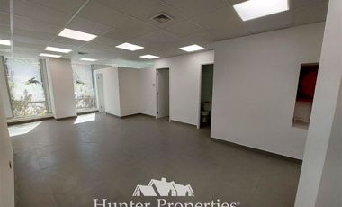 Local Comercial en Arriendo en Av La Dehesa