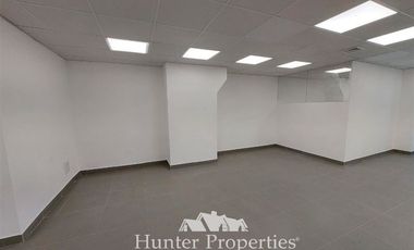 Local Comercial en Arriendo en Av La Dehesa