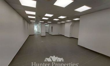 Local Comercial en Arriendo en Av La Dehesa