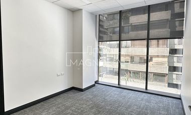 Oficina en Arriendo en Cercano a Las Condes, buena conectividad