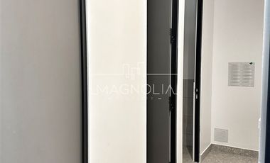 Oficina en Arriendo en Cercano a Las Condes, buena conectividad